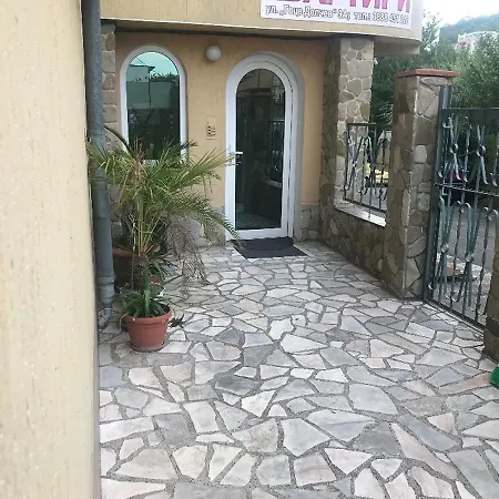 بيت ضيافة къща за гости 